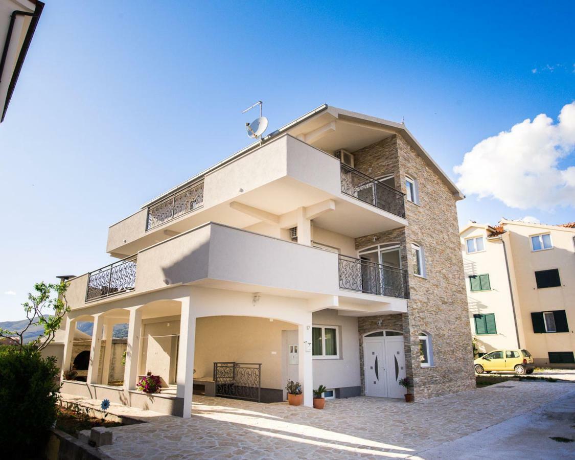 Apartments Cambio Kastela Exterior photo
