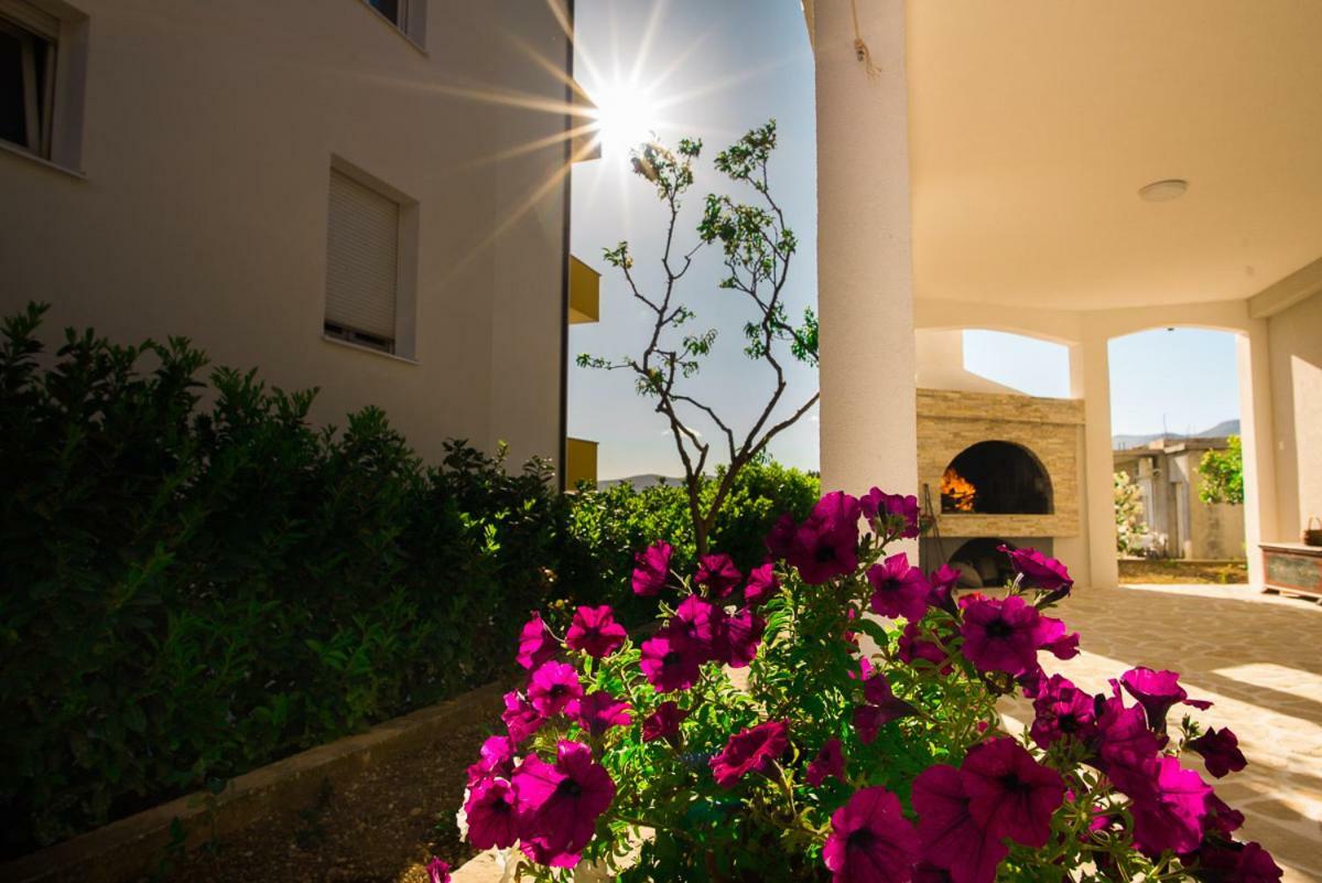Apartments Cambio Kastela Exterior photo